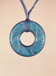 Hanger met satijnen afwerking door Lalique, c.1902